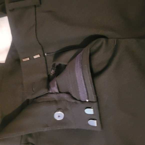 Anne Taylor Signature Black Pants 6 - Picture 3 of 4